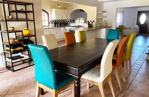 Noord Villa | Casa Galpy. Villa in Noord with private swimming pool and fitness room