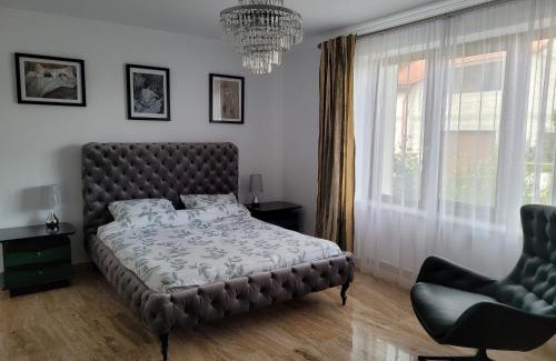 Simeria House | Casa Garda