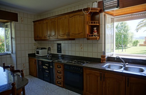 Campos y Salave Cottage | CASA GAYOL, NEAR THE BEACH OF PORCÍA