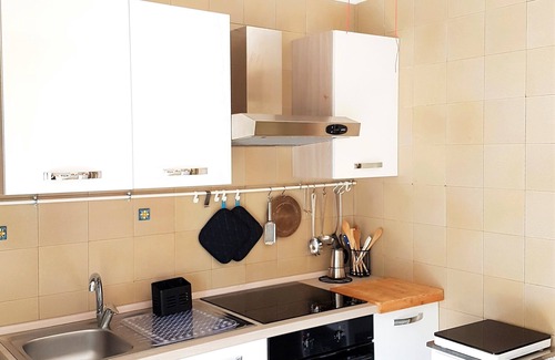 Pozzallo Apartment | Casa Giardina apartment a stone's throw from the sea
