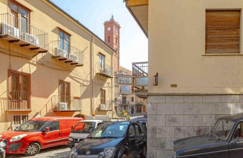 Castelbuono Apartment | Casa Giuara - Luce