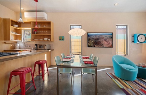 Downtown Santa Fe House | Casa Godzilla - Walk to the Railyard and Downtown Plaza