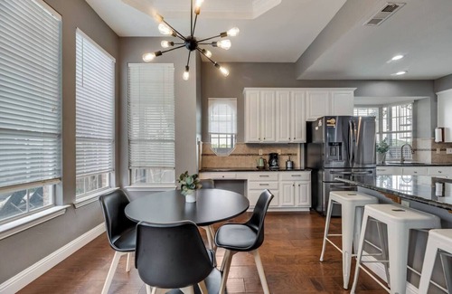 Northwest Carrollton House | Casa Grande | Pool,Game Room,Hot Tub for 17 guests