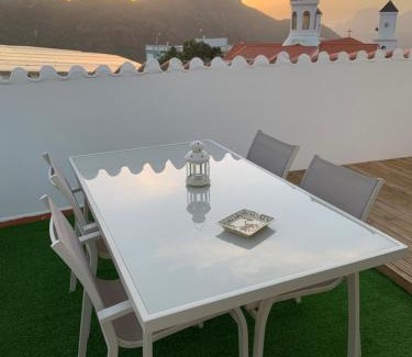 Tejeda House | Casa Guayarmina