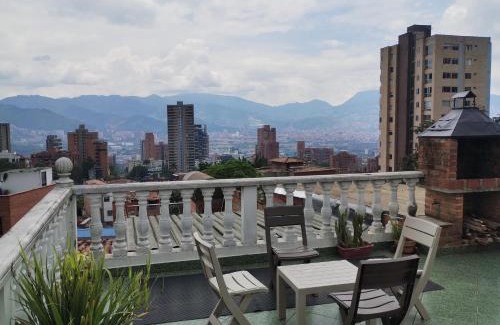 Los Naranjos House | Casa Hévenie, Amplia, familiar, cómoda y bien ubicada