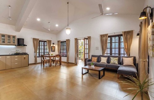 Calangute Villa | Casa Hibiscus Villa with Pvt.Garden & 5 Mins drive to Beach