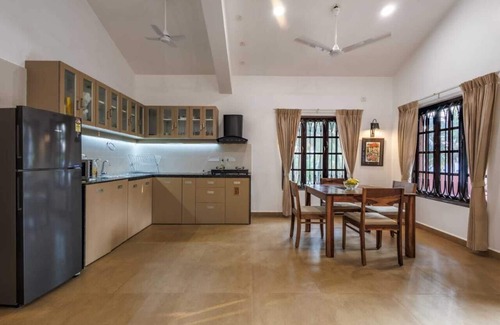 Calangute Villa | Casa Hibiscus Villa with Pvt.Garden & 5 Mins drive to Beach