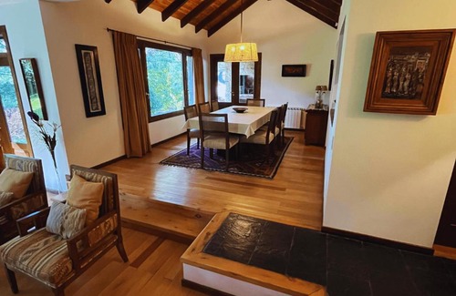 San Carlos de Bariloche House | Casa Hoyo 5 - Arelauquen Golf & Country Club Bariloche