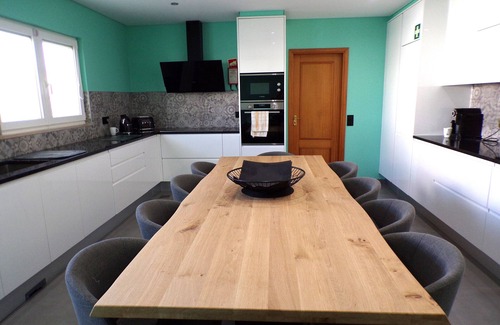 Vale de Parra House | Casa James - 5 bedroom, 6 bath Sleeps 10 - Modern Spacious Villa - Vale de Parra