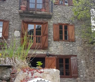 Unarre House | Casa Joanet