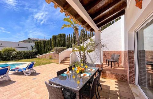 Benalmadena House | Casa Joy - piscina privada barbacoa