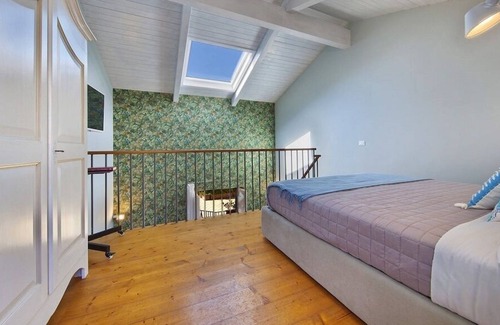 Sorrento City Centre Ski Chalet | Casa La Maisonette - One Bedroom Chalet, Sleeps 4