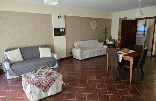 Sant'Alessio Siculo Apartment | Casa La Ferula apt1 vicino al mare e Taormina