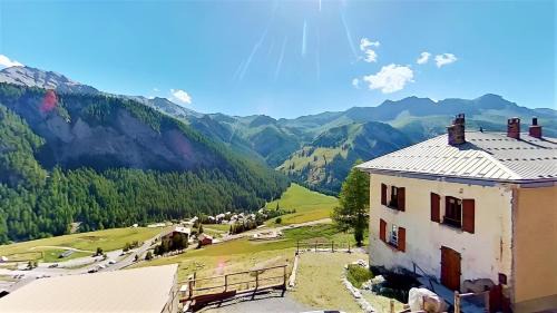 Saint-Veran Apartment | Casa-La Fuste centre Saint-Véran ski au pied