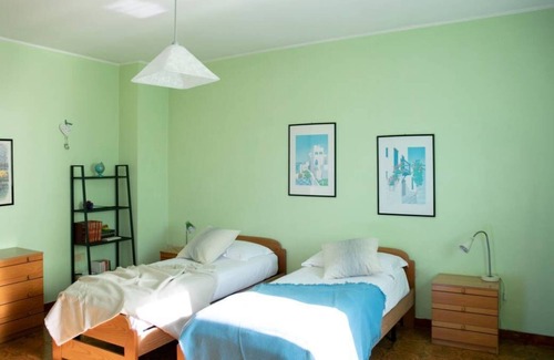 Zorzino Apartment | Casa La Rondine. .