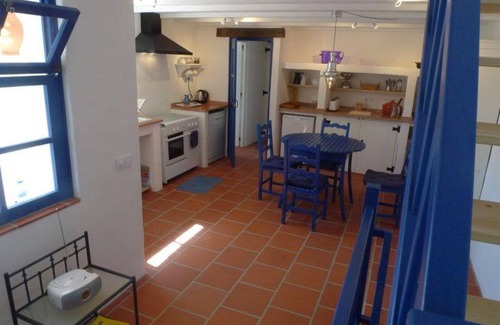 Figueiro dos Vinhos House | Casa Laranjeira - beautiful house in small rural hamlet