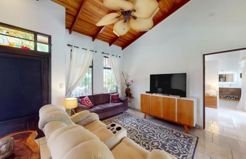 Esterillos Este House | Casa Las Lajas