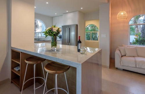 San Jose del Cabo Condo | Casa Las Olas, Luxury Modern Ocean Front On The Beach!