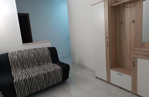 Aprilia Apartment | Casa Latiini A