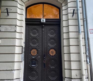 Orszagut Apartment | Casa Leo Superior, an urban oasis in the heart of Budapest