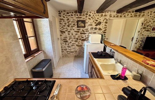 Naves House | Casa Les Combes - Maison typique climatisé avec jardin