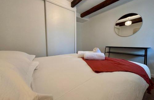 Naves House | Casa Les Combes - Maison typique climatisé avec jardin