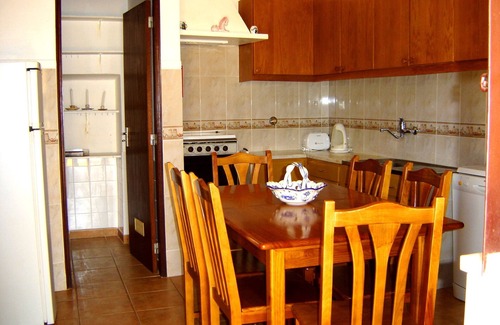 Monte Raposo Cottage | Casa Lima Reis - Quiet villa for 10 people