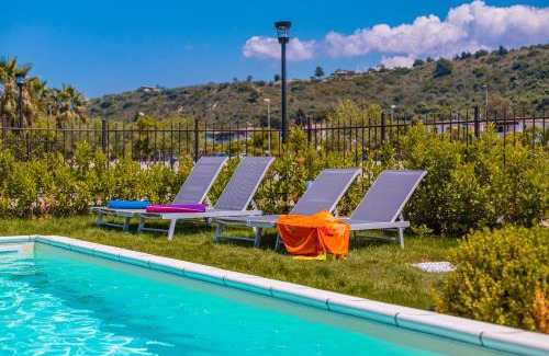 Campofelice di Roccella Villa | Casa Limiuni