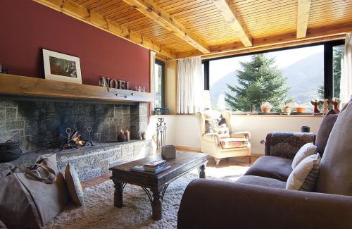 Vielha e Mijaran House | Casa Lola Pirene