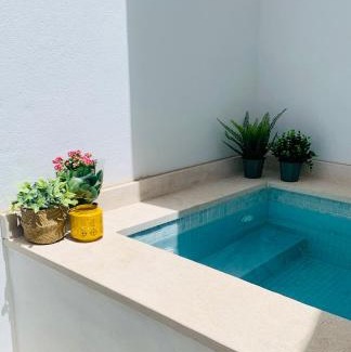 Sao Pedro House | Casa Longa Faro - Traditional Portuguese House with modern comforts