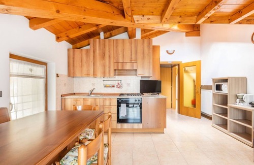 Ledro Apartment | Casa Lucia Sun with garden only 100 mt. from the beach