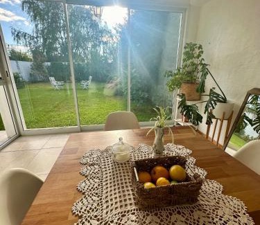 Oncativo House | Casa Luminosa, Super completa, Patio, Garage