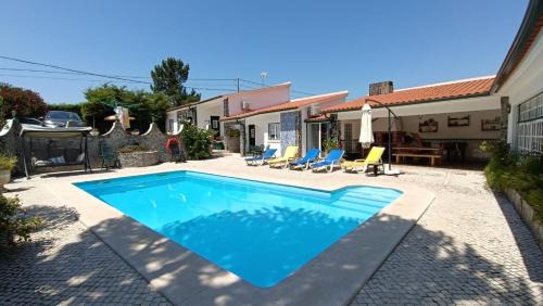 Santa Maria dos Olivais House | Casa Machuca - espaço exclusivo com piscina
