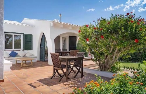 Cap d'en Font Apartment | Casa Maitzgon renovated villa with pool and garden
