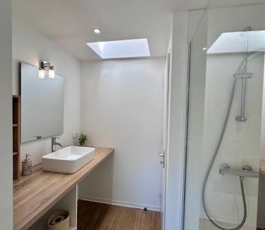 Brive-la-Gaillarde Apartment | Casa Majour - Duplex coeur de ville - T2 - Climatisé