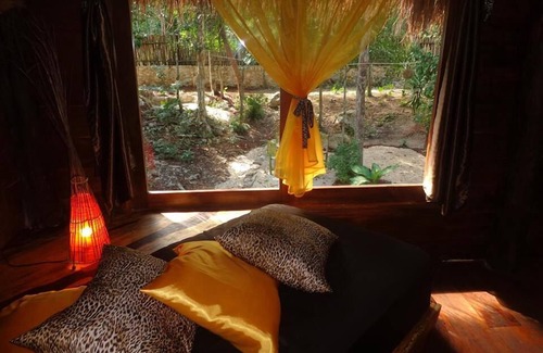 Macario Gomez Bed & Breakfast | Casa Mango