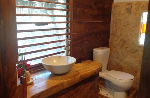 Macario Gomez Bed & Breakfast | Casa Mango