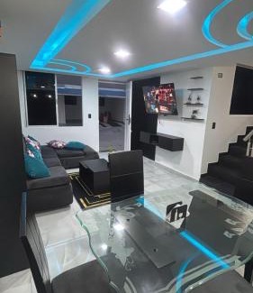 Neiva House | Casa Maola