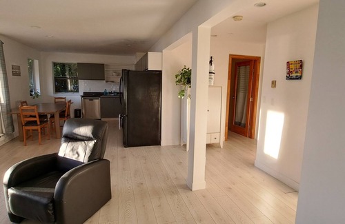 Langdale House | Casa Mar Vista: Breathtaking Coastal Views & Relaxing Getaway for All Ages