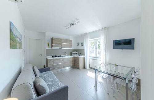 Pozzuoli House | Casa Mare & Relax - with sea view and Temple of Serapis