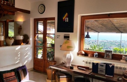 Formia Apartment | Casa Marily, con terrazzo vista mare