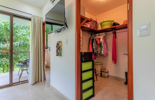 Tres Rios House | Casa Mariposa, in the middle of the mountains but close to the beaches.