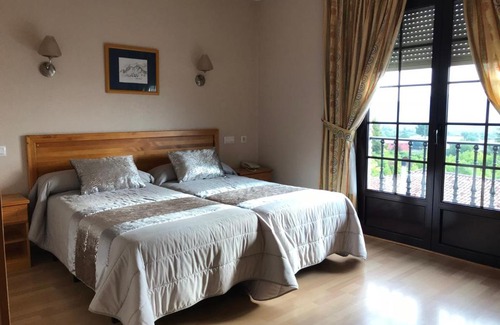 Poza de la Sal Hotel | Casa Martín