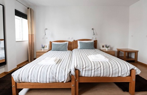 Montalegre e Padroso Apartment | Casa Miná: PLANT Room by T2P