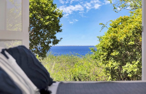 Sabadeco Villa | Casa Mira: Peaceful Private Oceanfront Sanctuary Surrounded by Nature