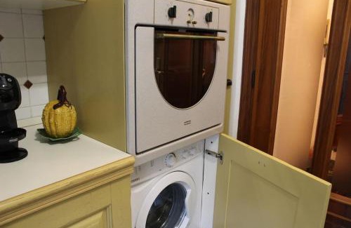 Quarto dei Mille Apartment | Casa My Home Genova - 14 minuti dal Centro - 5 minuti a piedi dal Gaslini
