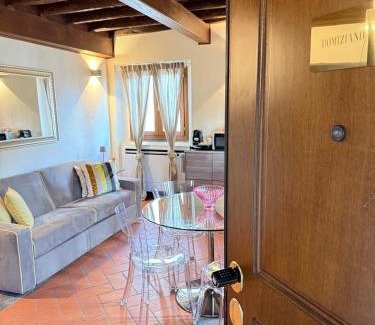 Rione V Ponte Apartment | Casa Navona Apartments