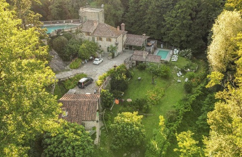 Talla House | Casa nel Bosco - Casa nel Bosco with pool, dog allowed and garden