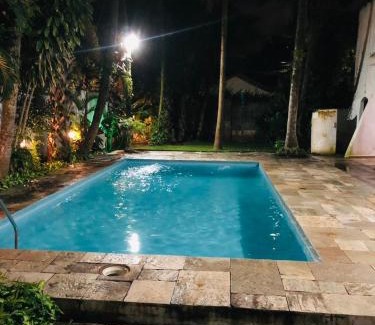 Balneario Praia do Pernambuco House | Casa no Guarujá com Piscina