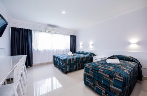 West Mackay Hotel | Casa Nostra Motel Mackay